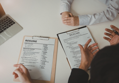 書類段階で開示