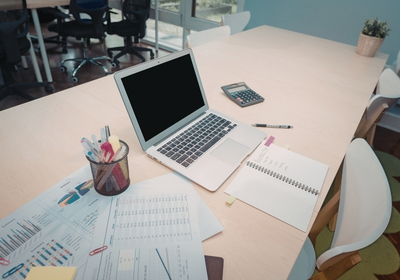 つらさの原因は仕事?それとも環境?